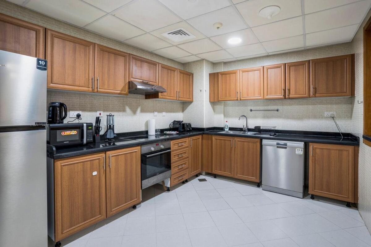 Apartment 13 - Comfy 2br Family With Breathtaking Waterfront View - Free Parking *