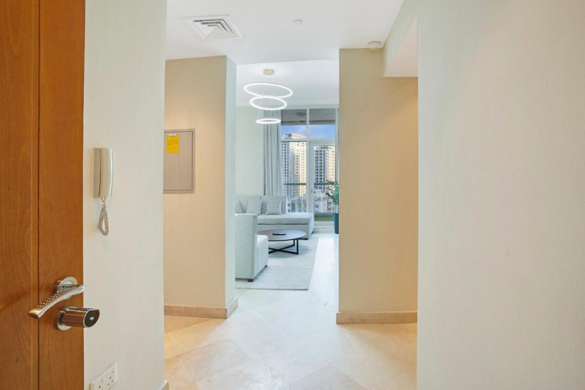 13 - Comfy 2br Family With Breathtaking Waterfront View - Free Parking Apartment Dubai